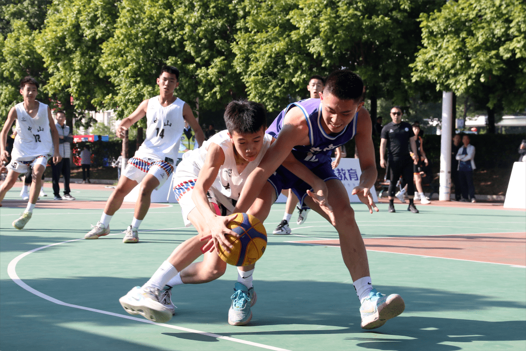 kaiyun体育app-线上篮球比赛火热开赛，数字体育新风尚的简单介绍