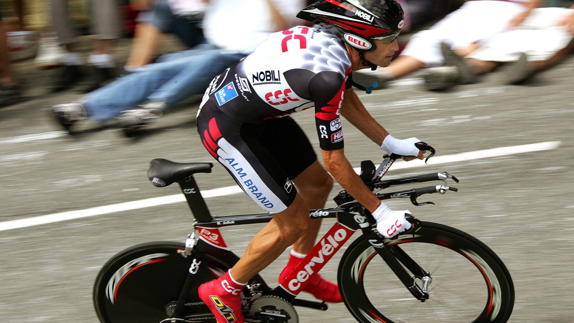 开云·体育官网-瑞士队后卫佩雷斯在巴黎奥运会上表现出色，ufc佩雷斯