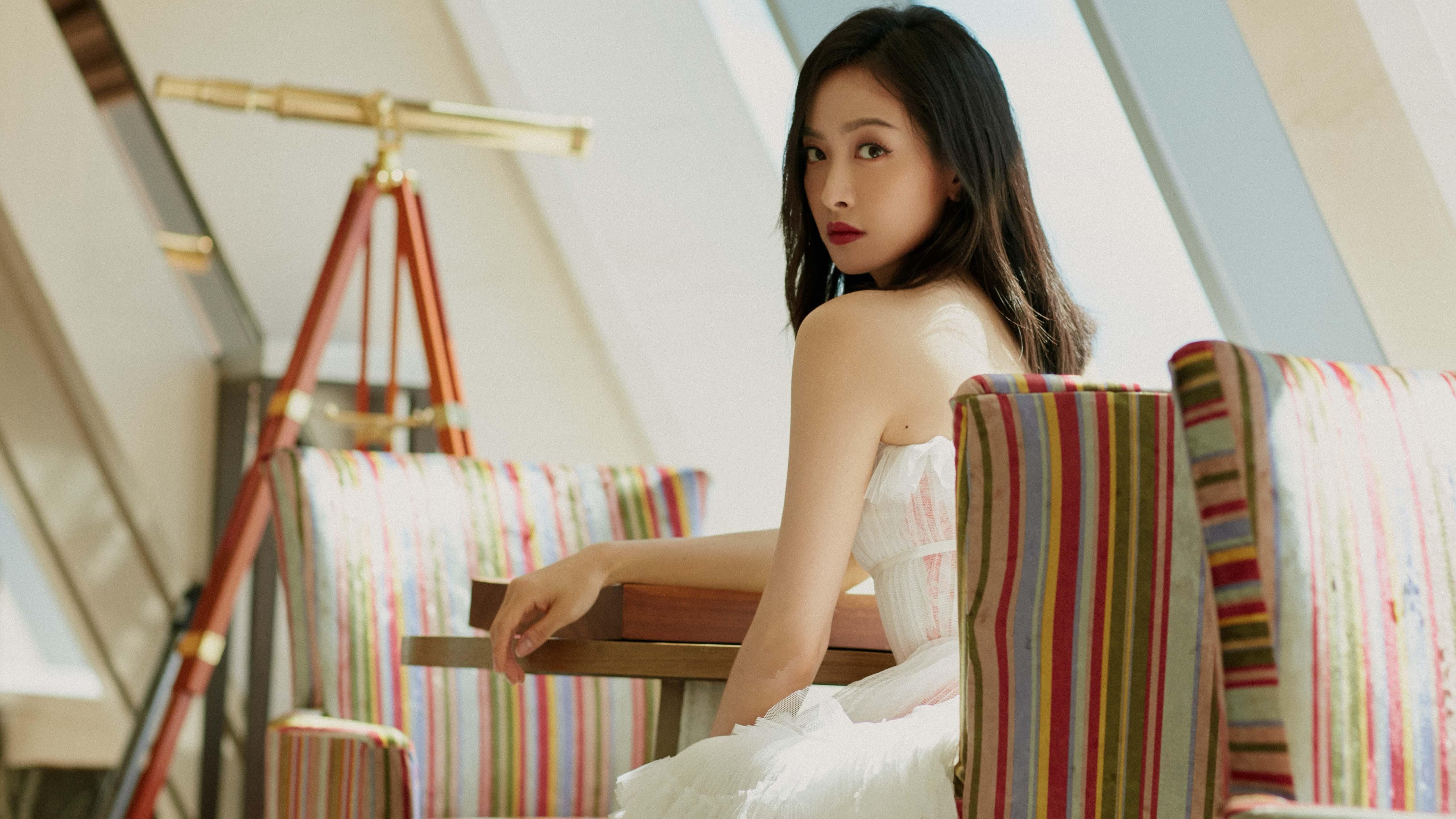 拜仁慨赠对手晋级，欧冠赛场风云，拜仁欧冠比赛记录